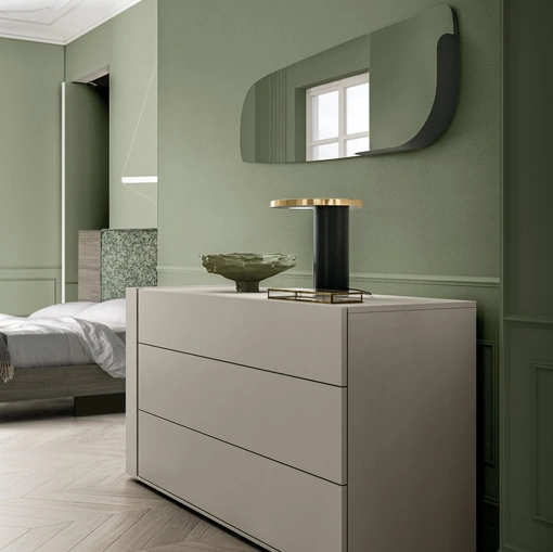 Specchio Medusa con mensola in metallo di SantaLucia