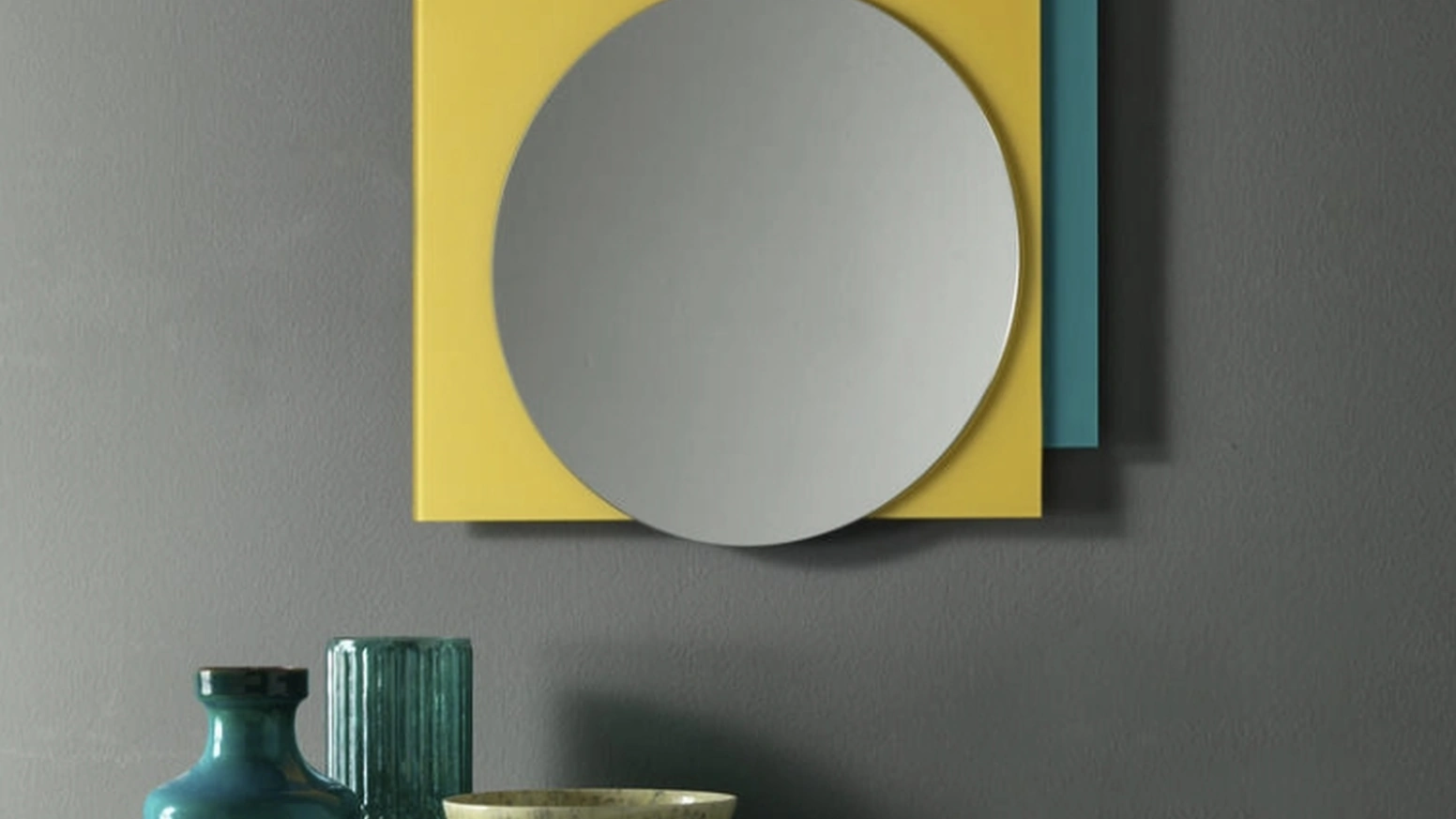 Specchio Shanti con inserto in vetro satinato di Stones