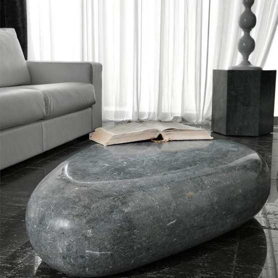 Tavolino Sasso Medium in pietra fossile di Stones