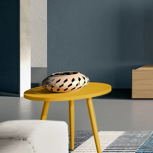 Tavolino tondo a tre piedi Trio laccato opaco di SantaLucia