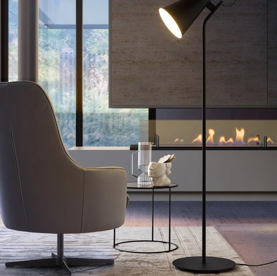 Lampada da terra in metallo laccato Beacon di Le Comfort