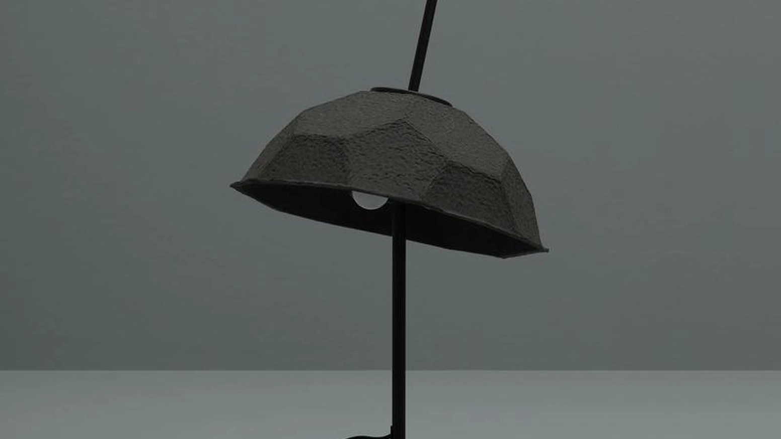 Lampada da tavolo in cartone riciclato Egg di Stones