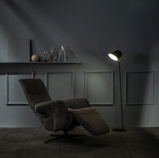 Lampada da terra Electra in metallo verniciato di Stones