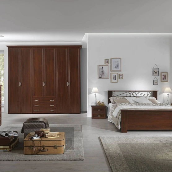 Armadio classico Demetra DE15 di MCSMobili