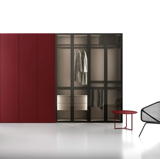 Armadio con ante battenti in laccato e vetro Nocta 03 di SantaLucia