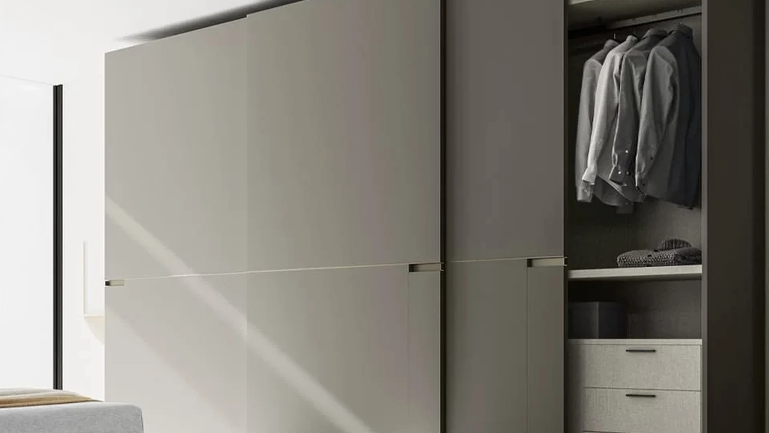 Armadio Master Scorrevole in laccato opaco di SantaLucia