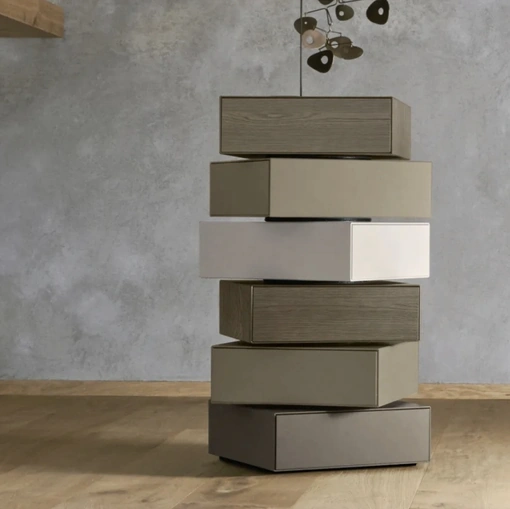 Cassettiera Domino Giro in laccato e legno di Sangiacomo