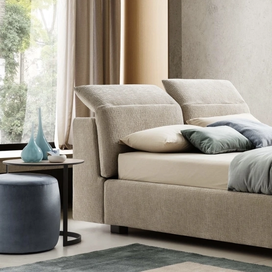 Letto in tessuto imbottito con testiera reclinabile Apollo di Le Comfort
