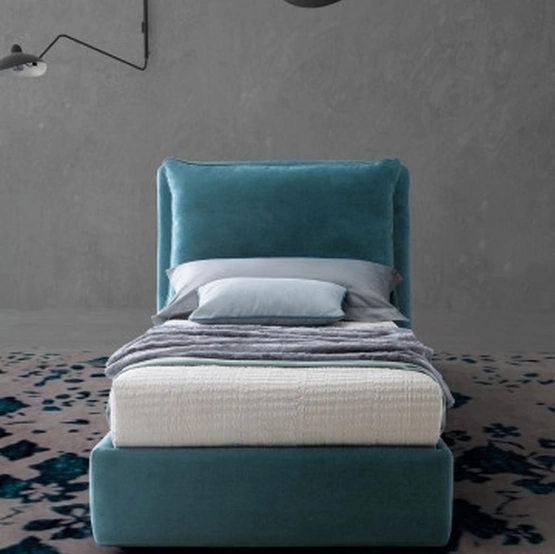Letto singolo in tessuto imbottito con testiera Fris di Le Comfort