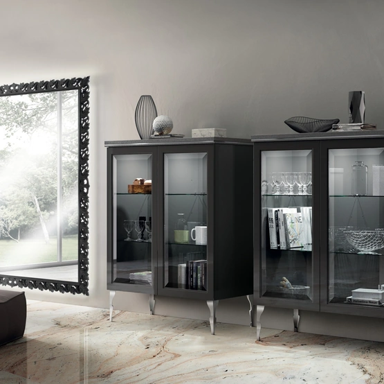 Madia Living Exclusiva 05 in laccato lucido Grigio Ferro con ante in vetro di Scavolini