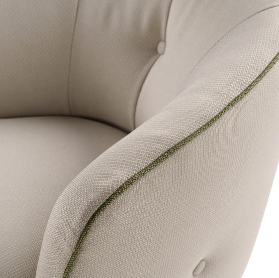 Poltroncina in tessuto Marlene di Nicoletti Home