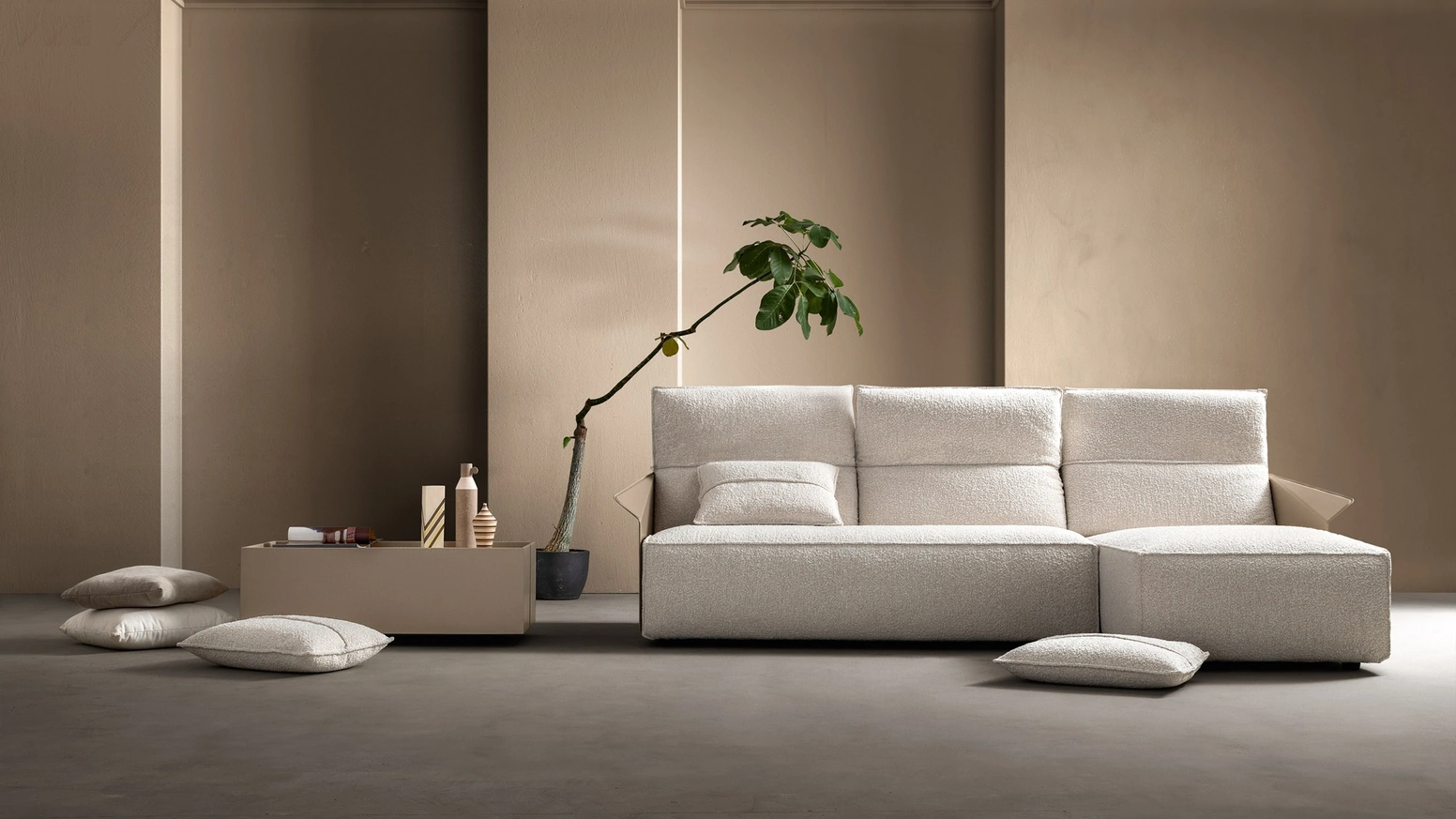 Divano Relax in tessuto e cuoio con penisola Vibe Hit di Samoa