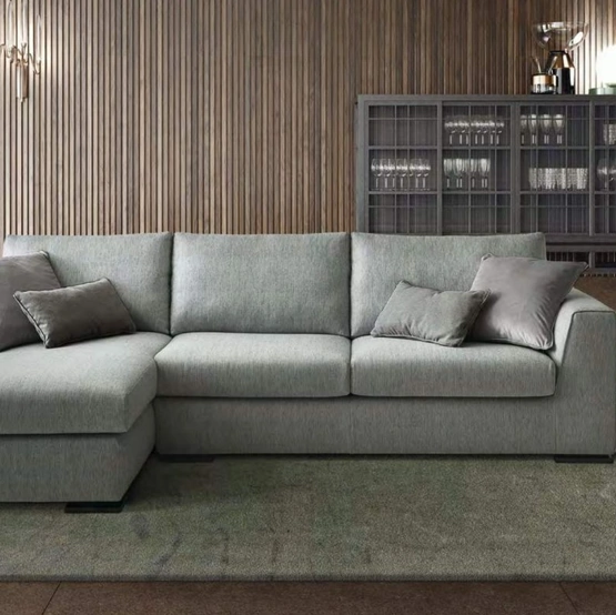 Divano in tessuto con penisola Forest di Le Comfort