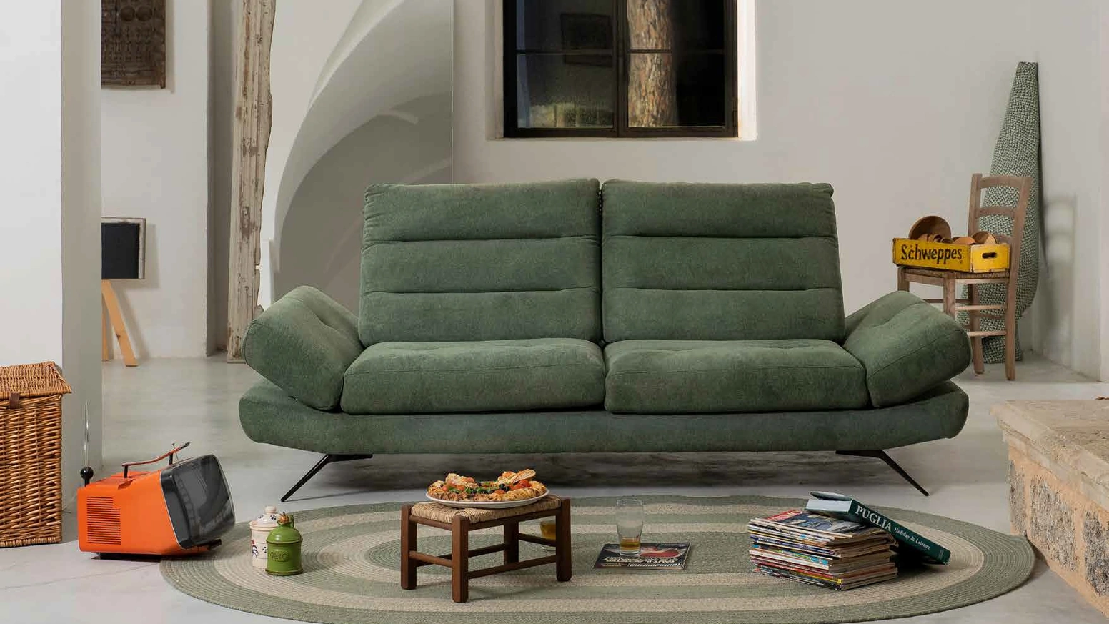 Divano lineare Groove di Nicoletti Home