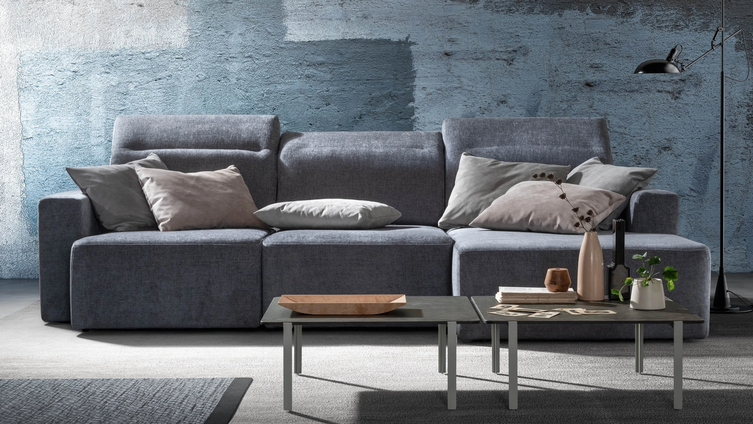 Divano lineare in tessuto con sedute estraibili Glide di Samoa
