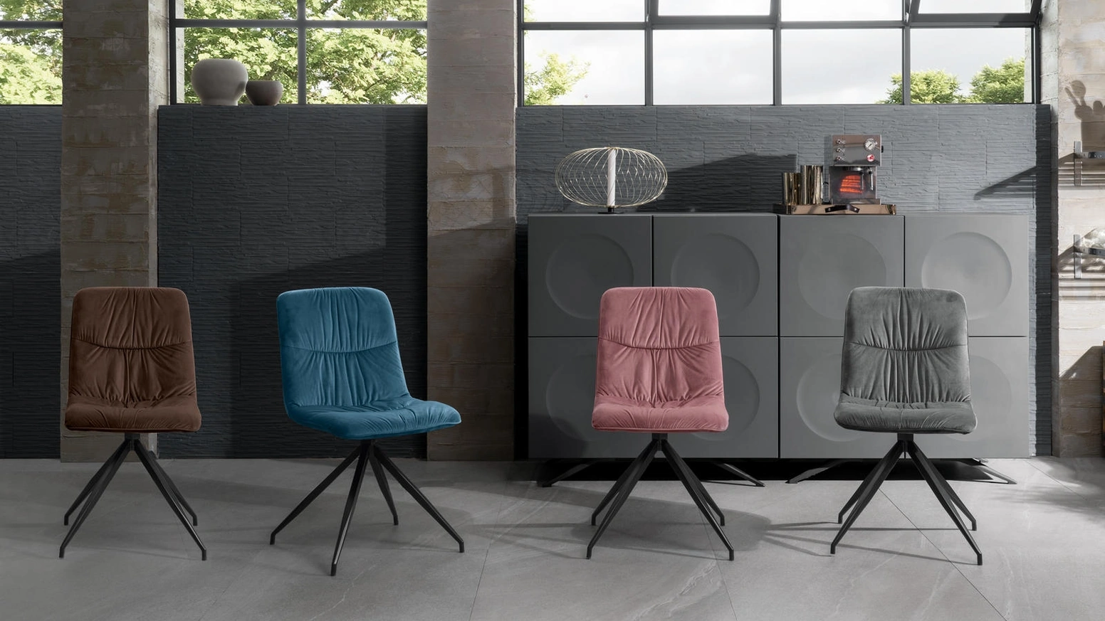 Sedia Alba in tessuto imbottito di Stones