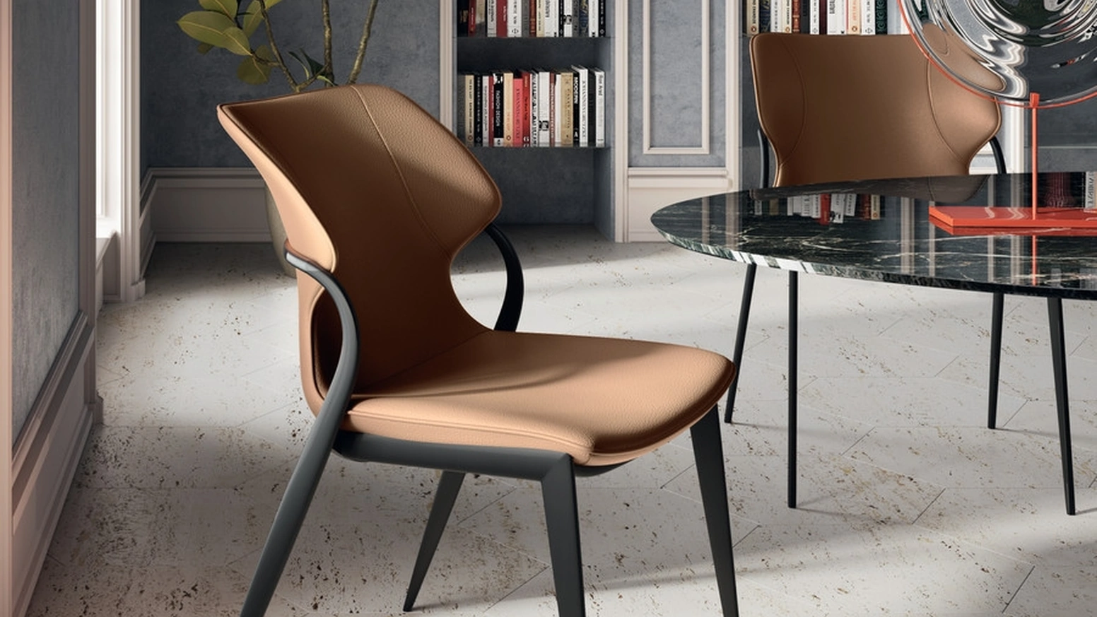 Sedia Batlò in pelle di Scavolini