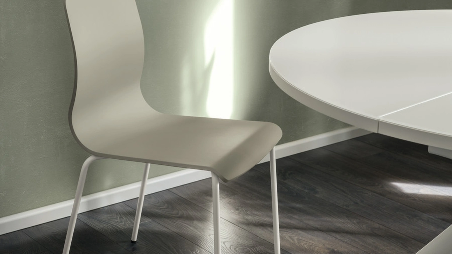 Sedia Endless in legno laccato di Scavolini