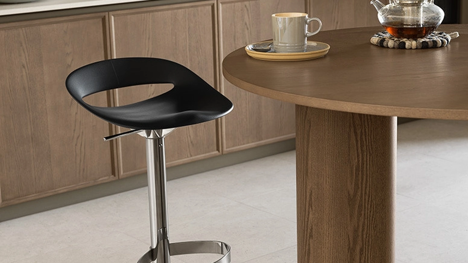 Sgabello Freesby in polipropilene di Scavolini