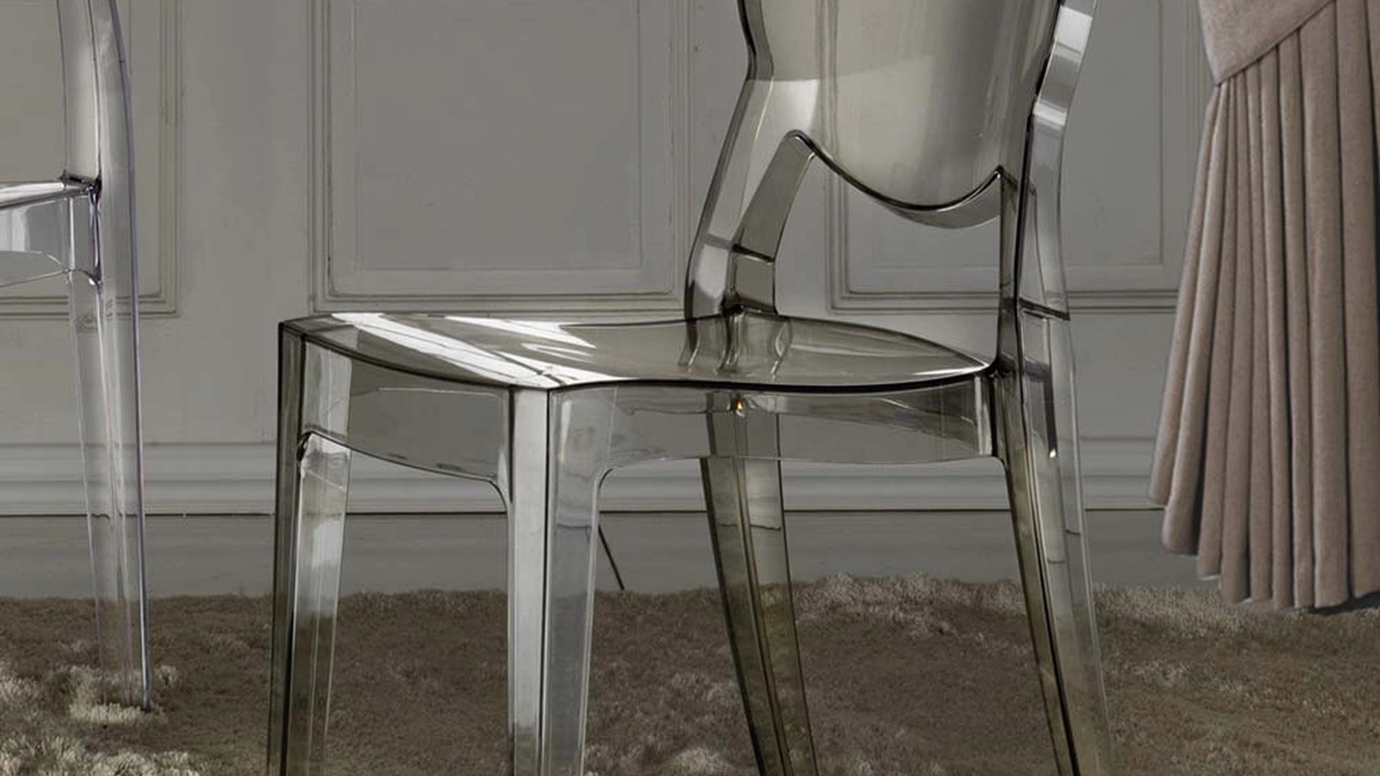 Sedia Ink in policarbonato fumè di La Seggiola