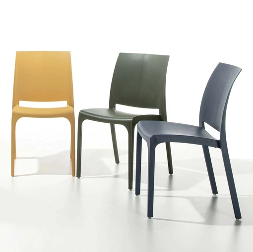 Sedia impilabile Vela in polipropilene di La Seggiola