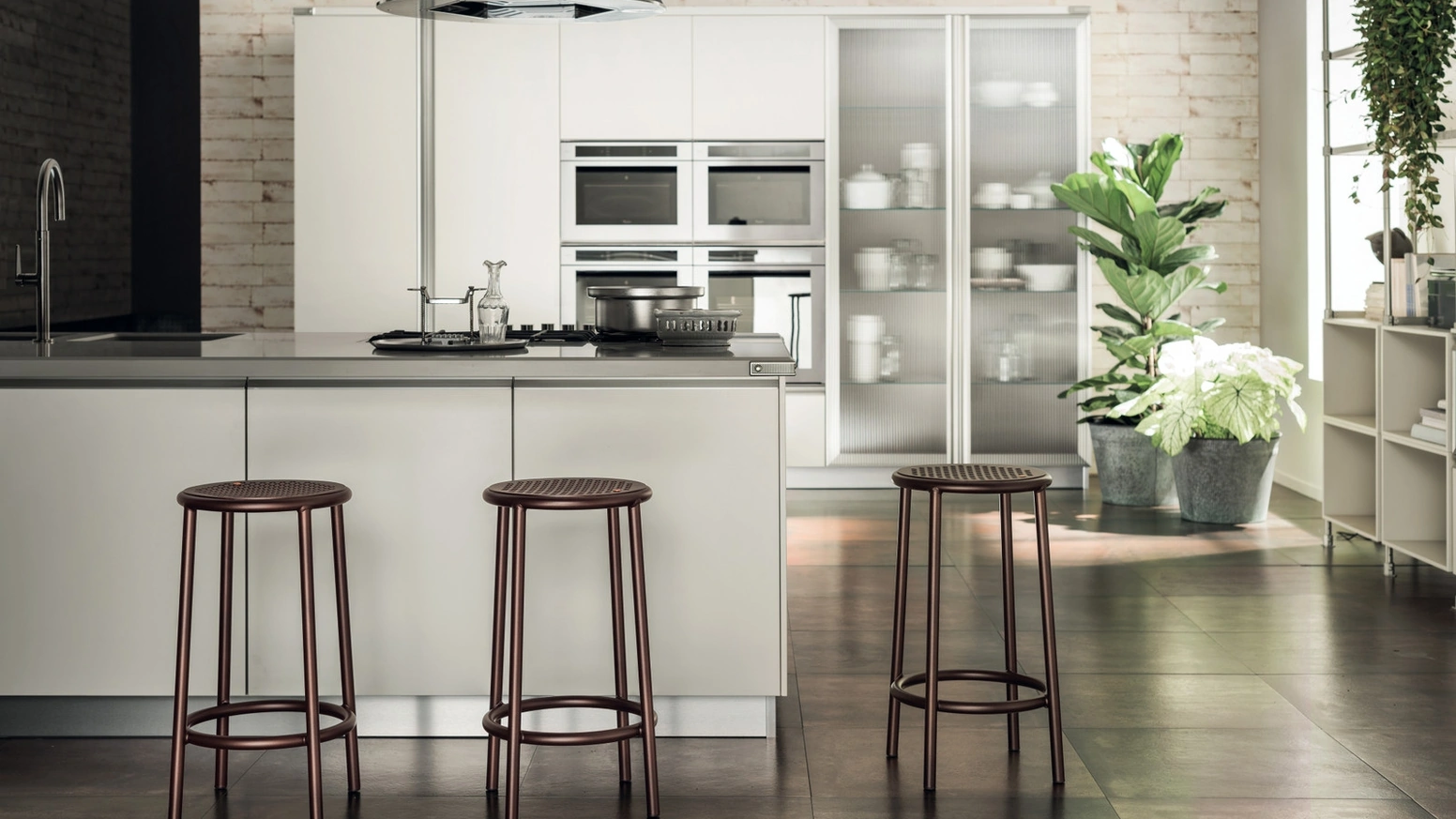 Sgabello Nizza in alluminio verniciato di Scavolini