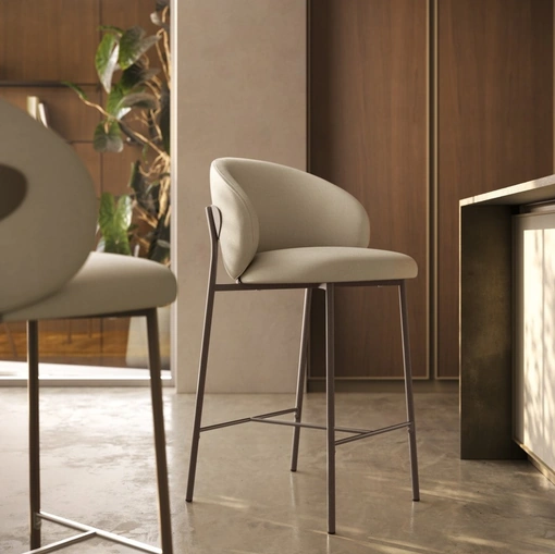 Sgabello imbottito Calla di Scavolini