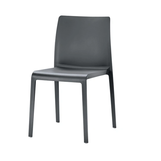 Sedia impilabile Volt in polipropilene di Veneta Cucine