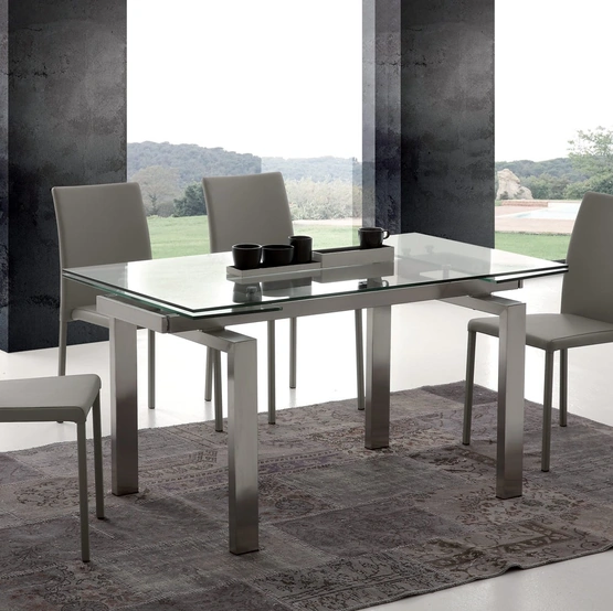 Tavolo allungabile Manhattan in vetro temperato trasparente con base in acciaio satinato spazzolato di La Seggiola