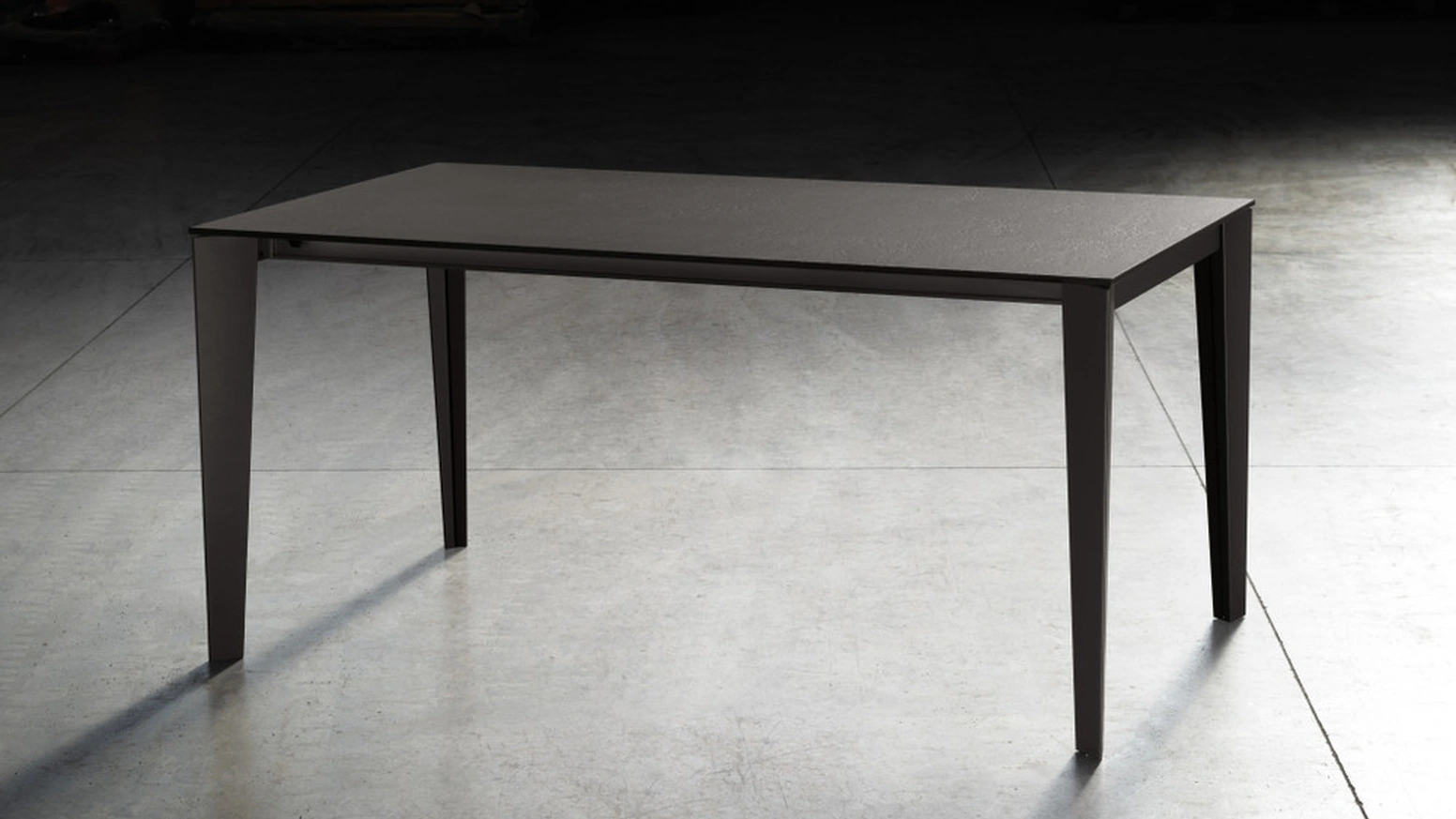 Tavolo Mary con top in Abitum di Scavolini