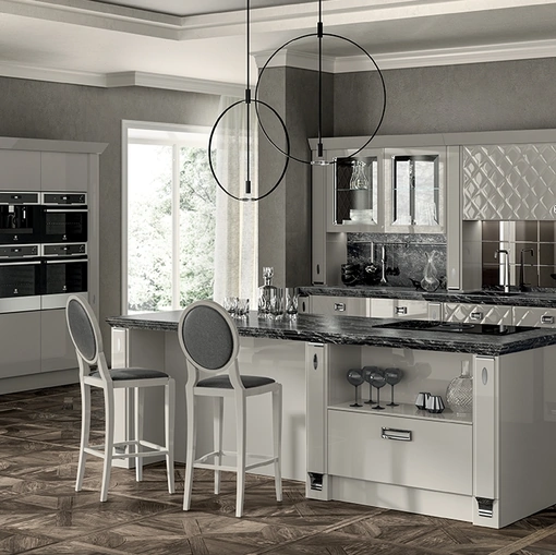 Cucina Classica Exclusiva 01 con anta Glamour di Scavolini