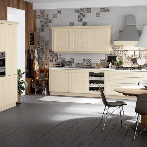 Cucina Classica ad angolo Pavese 03 in Frassino laccato di Veneta Cucine