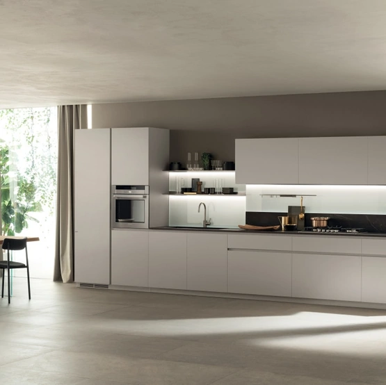 Cucina Moderna DeLinea 07 in laccato Grigio Chiaro di Scavolini