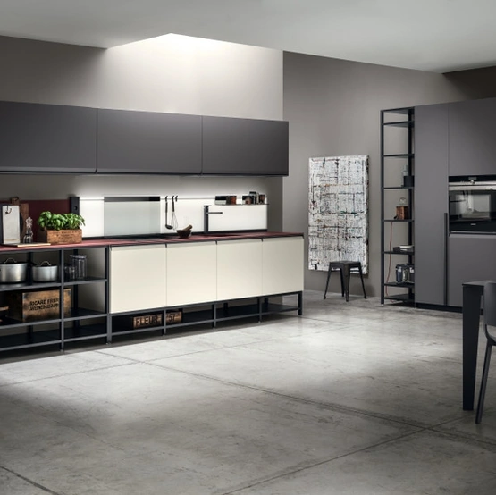 Cucina Moderna Formalia 06 in PET Talco e Notte di Scavolini