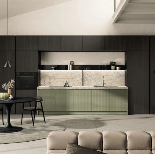 Cucina Moderna lineare Regola 04 in laccato e Rovere di Scavolini