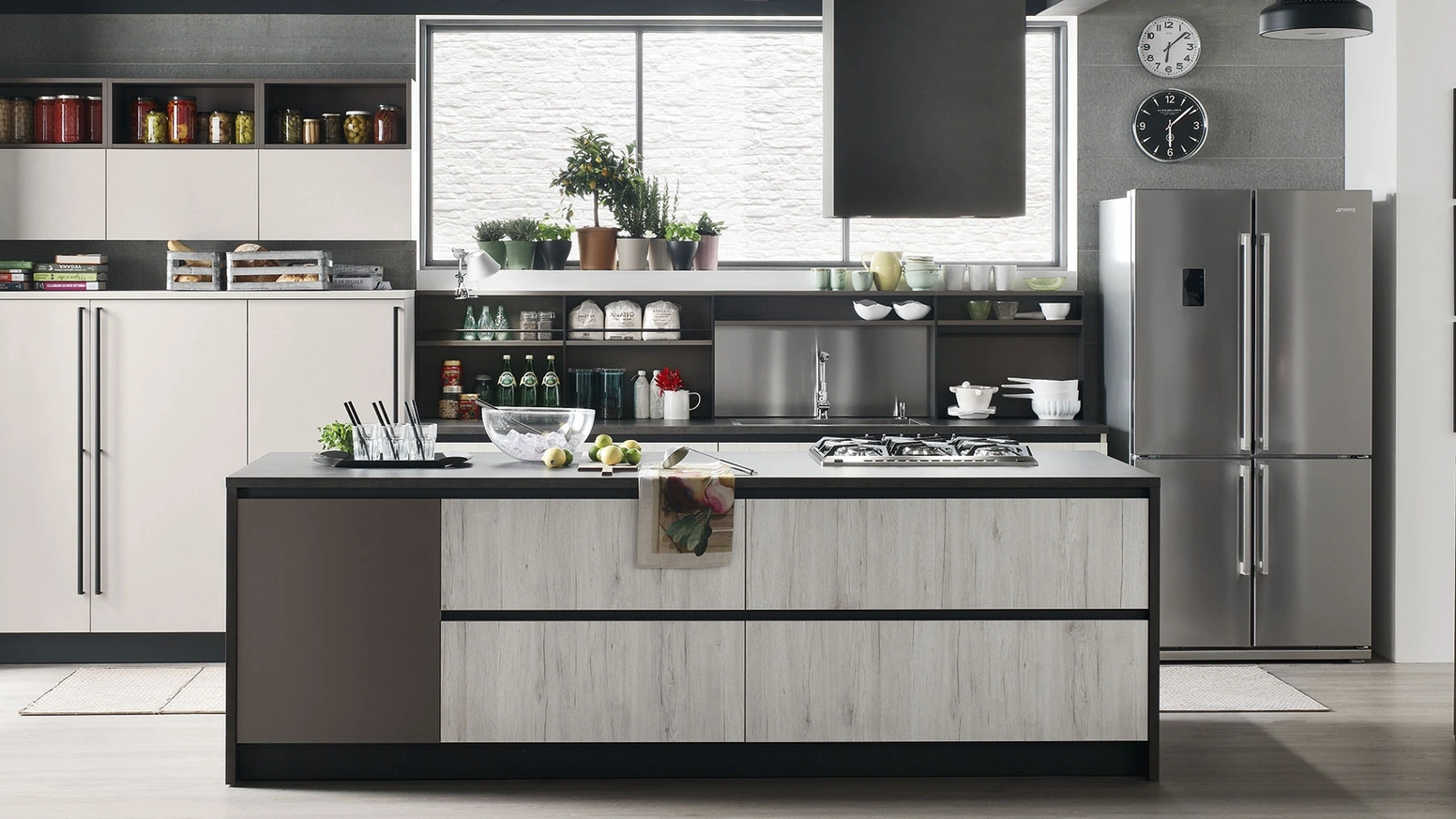 Cucina Moderna Start-Time J 10 con isola in Play Rovere chiaro, Smart Antracite e Colorboard Graffiato chiaro di Veneta Cucine