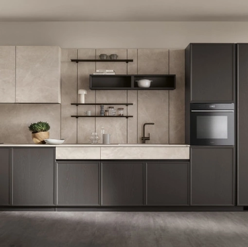 Cucina su misura Poetica 05 in Frassino Grigio di Scavolini