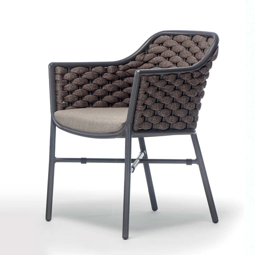 Poltroncina Nice P con struttura in alluminio e corda poliestere con gomma interna di La Seggiola